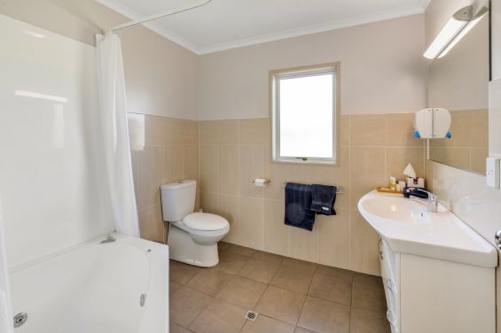 Modern motel rooms in Tauranga