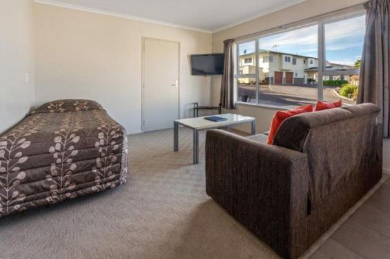 One-Bedroom Unit - living area