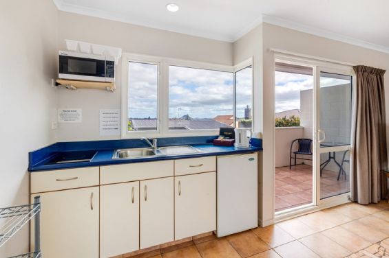 Two-Bedroom (2 Storied) Unit - kitchenette