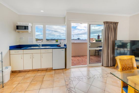 Two-Bedroom (2 Storied) Unit - kitchenette